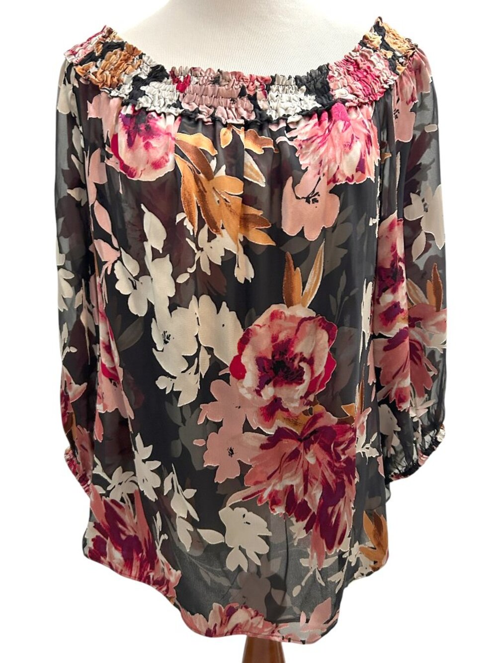 White House Black Market Size XL Silk Blend Off The Shoulder Floral Top NWT